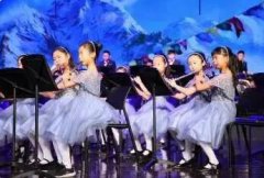 建构了课程体系明事理爱学习健体魄会创造的明德少年