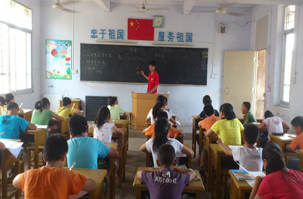 沟通与支撑体系会深度分析每位学生的错题散布与作答进程