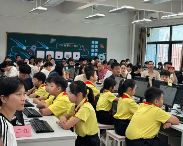 人工智能同享教育的蓝图正铺成更多孩子可感可及的生长通途