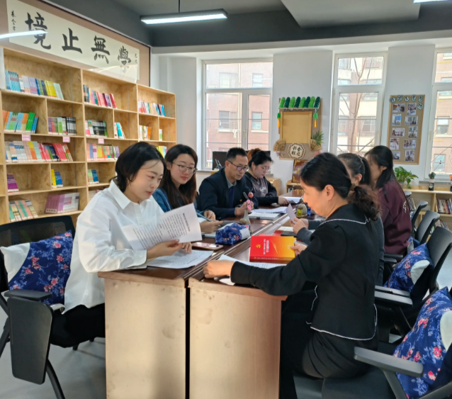 师资和课程方面试验区会聚中外优秀教师